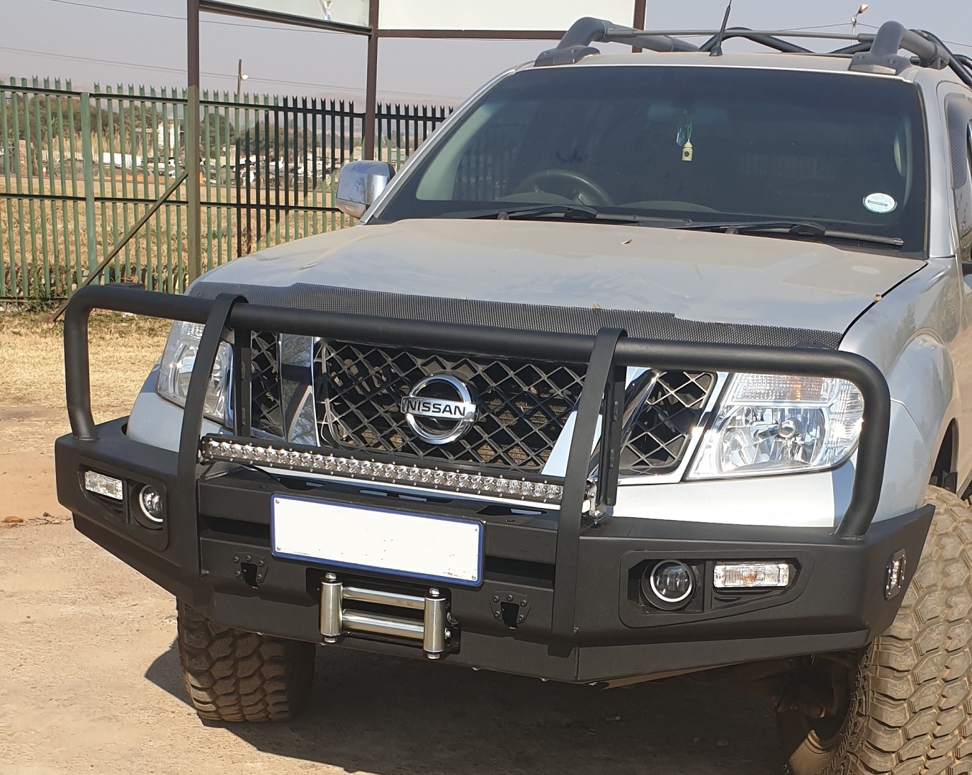 Nissan navara deals front bumper replacement